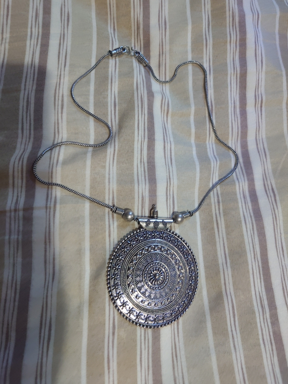 Vintage Style Bohemian Medallion Pendant Necklace,Engraved Geometric/Floral Dsng